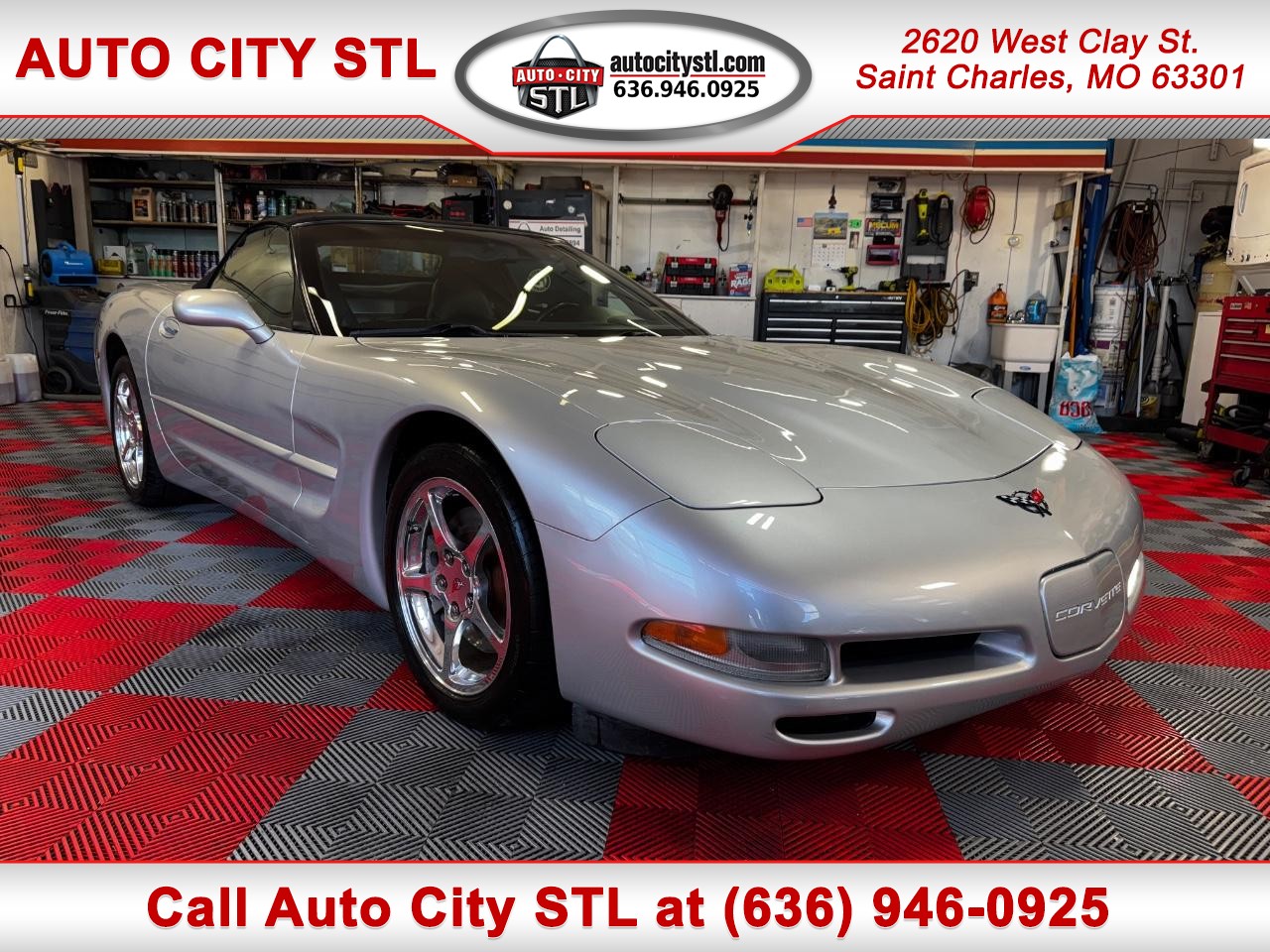 Chevrolet Corvette Vehicle Full-screen Gallery Image 01