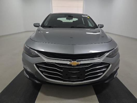 Chevrolet Malibu Vehicle Full-screen Gallery Image 03