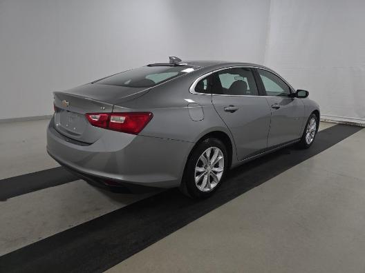 Chevrolet Malibu Vehicle Full-screen Gallery Image 06