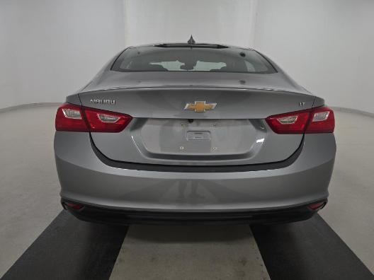 Chevrolet Malibu Vehicle Full-screen Gallery Image 07