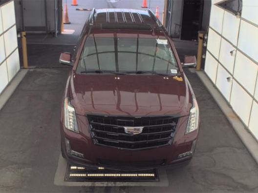 Cadillac Escalade Vehicle Full-screen Gallery Image 03