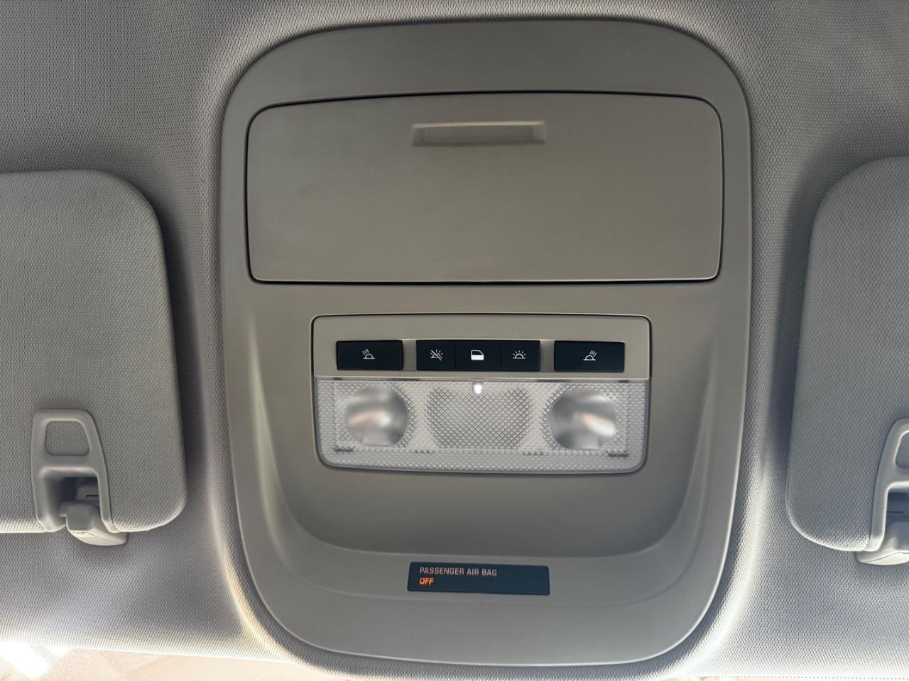Chevrolet Colorado Vehicle Full-screen Gallery Image 26