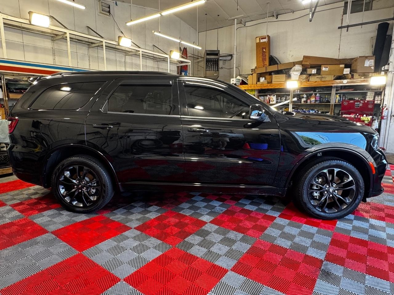 Dodge Durango Vehicle Full-screen Gallery Image 08