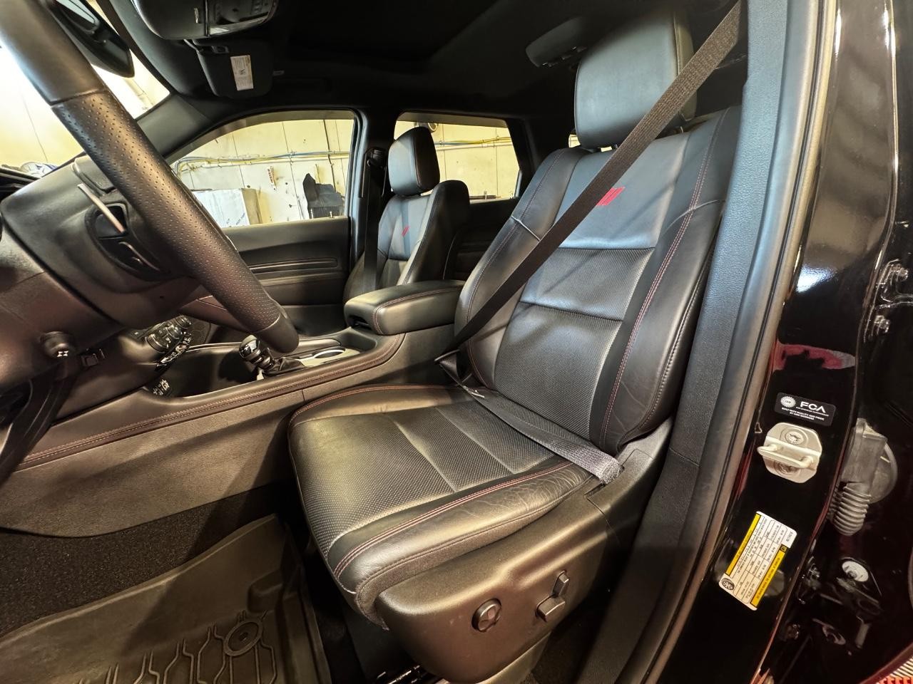 Dodge Durango Vehicle Full-screen Gallery Image 20