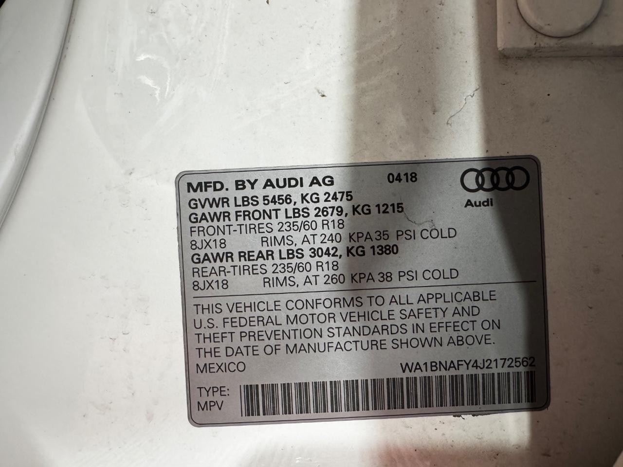Audi Q5 Vehicle Full-screen Gallery Image 28