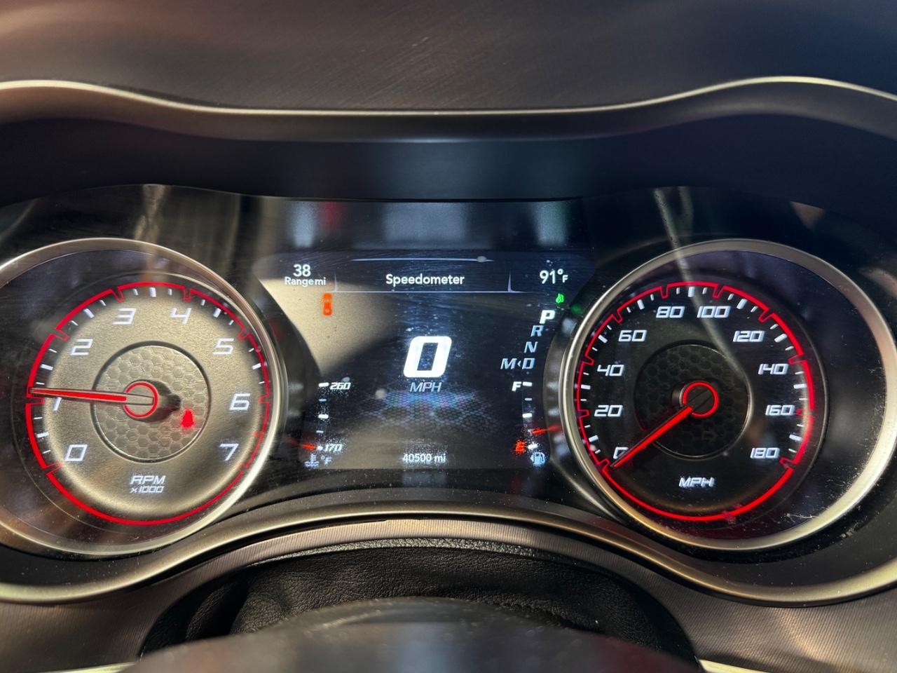 Dodge Charger Vehicle Full-screen Gallery Image 19