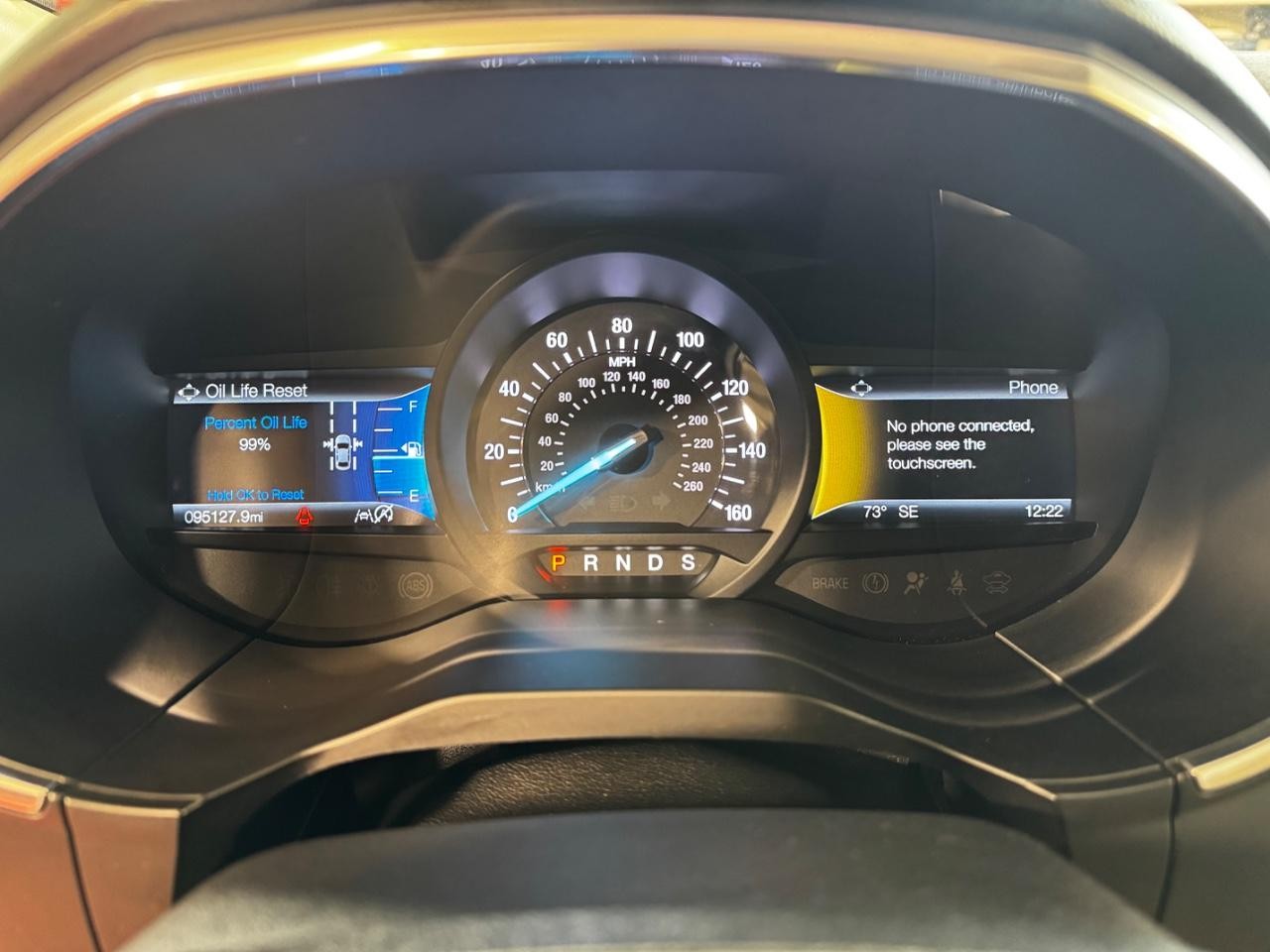 Ford Edge Vehicle Full-screen Gallery Image 22