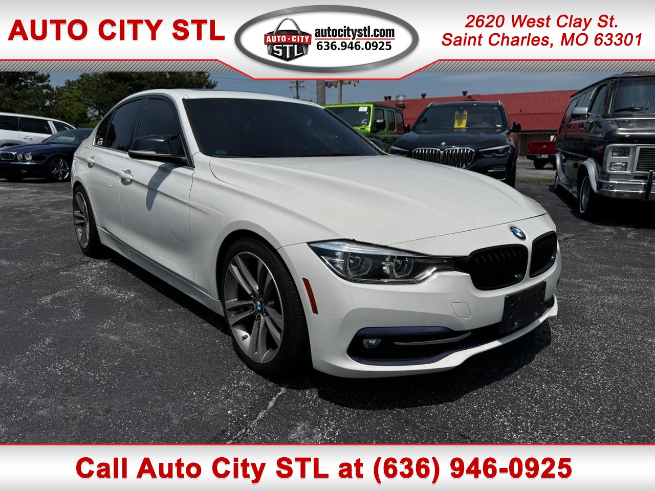 BMW 3 Series Vehicle Full-screen Gallery Image 01