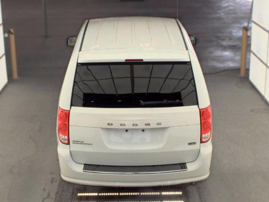 Dodge Grand Caravan Vehicle Full-screen Gallery Image 05