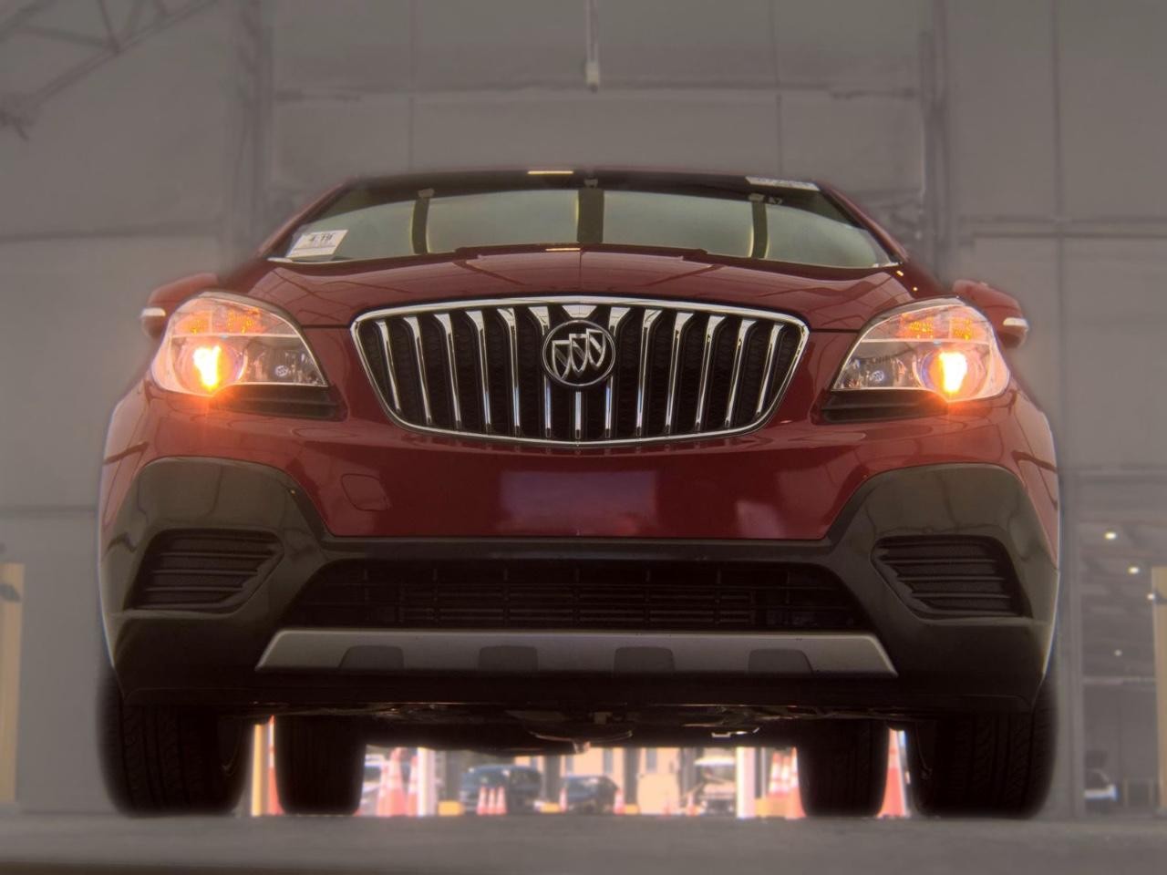 Buick Encore Vehicle Full-screen Gallery Image 02