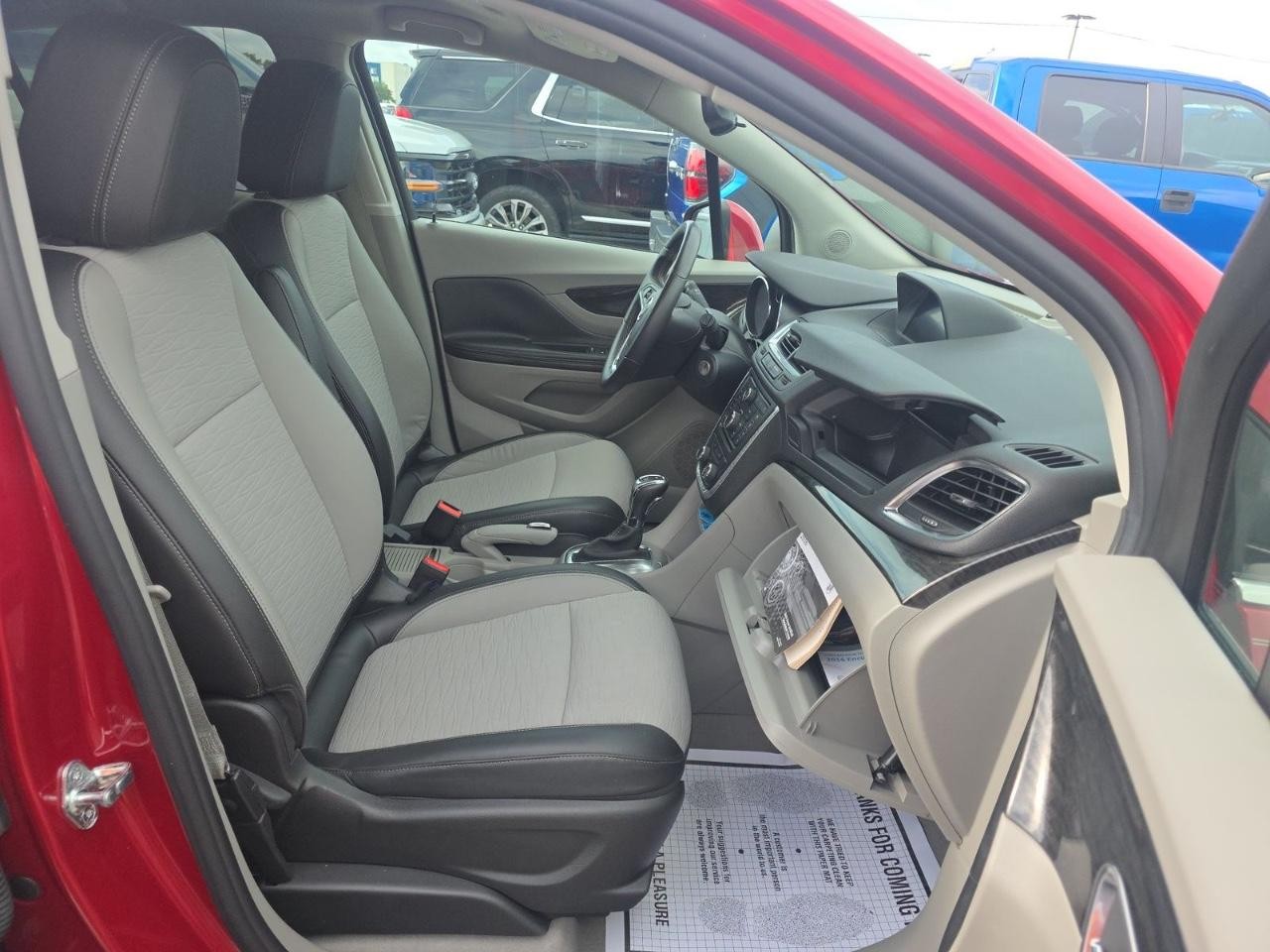 Buick Encore Vehicle Full-screen Gallery Image 10