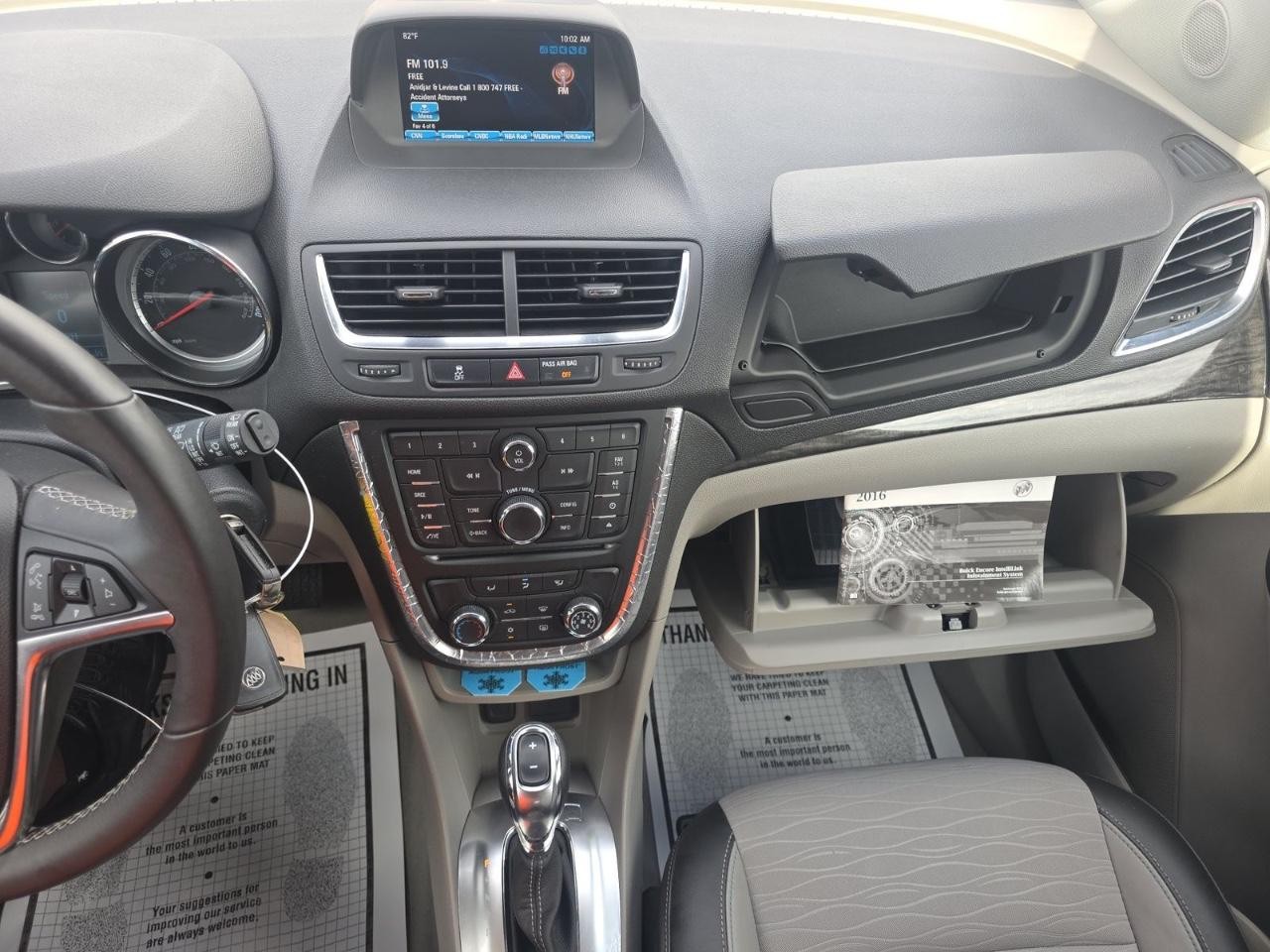 Buick Encore Vehicle Full-screen Gallery Image 13