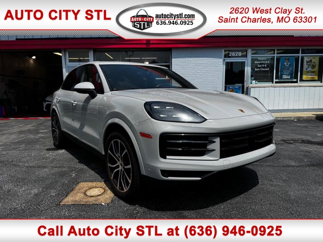 St. Charles MO 2024 Porsche Cayenne more details - porsche cayenne