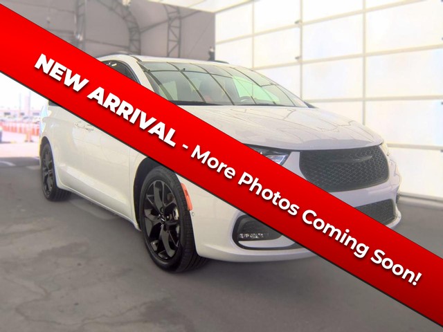 more details - chrysler pacifica