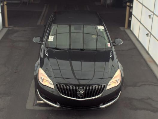 Buick Regal Vehicle Full-screen Gallery Image 03