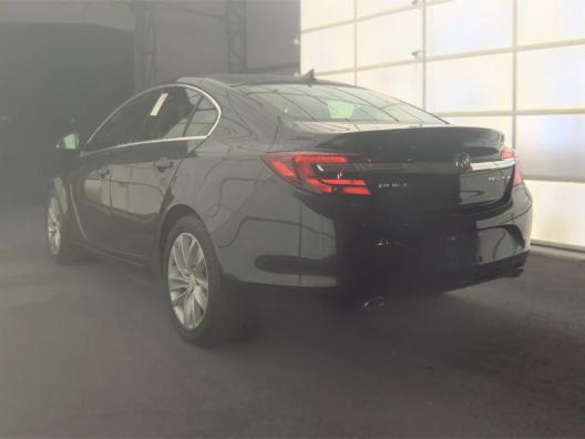 Buick Regal Vehicle Full-screen Gallery Image 06