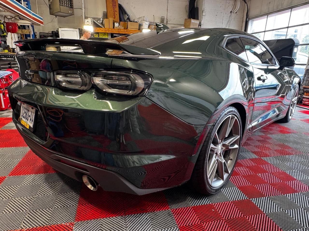 Chevrolet Camaro Vehicle Full-screen Gallery Image 07