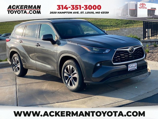 2022 Toyota Highlander XLE at Ackerman Toyota in St. Louis MO