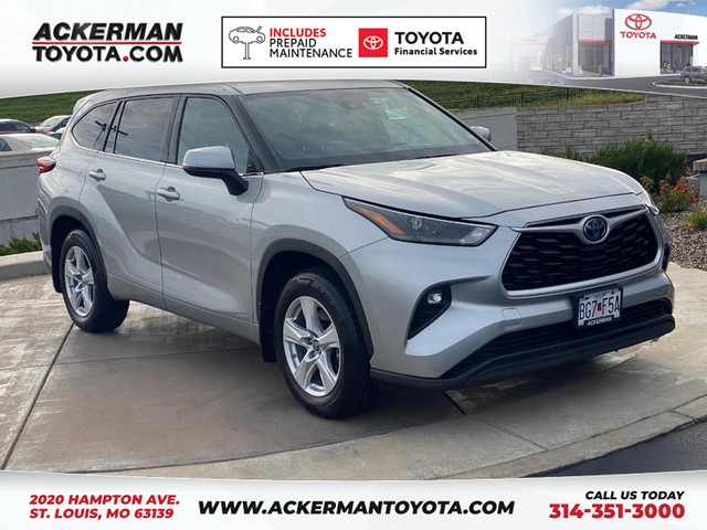 2022 Toyota Highlander Hybrid LE at Ackerman Toyota in St. Louis MO