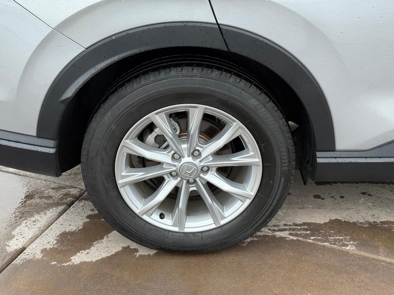 Honda CR-V Vehicle Full-screen Gallery Image 04