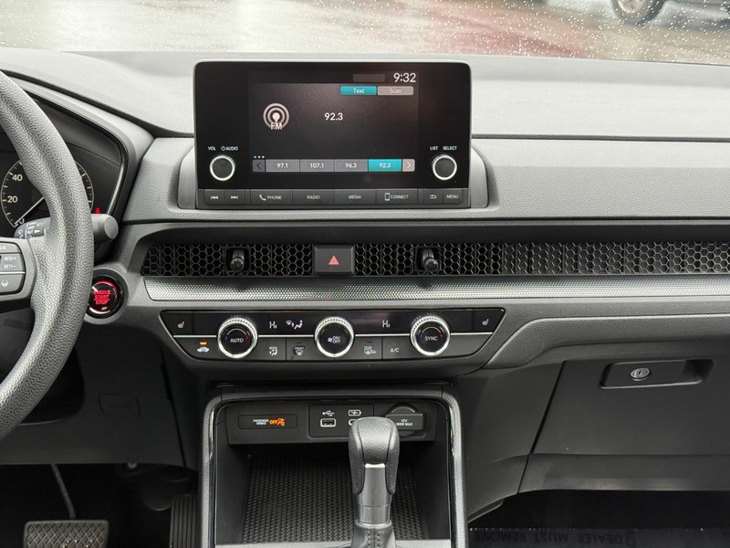 Honda CR-V Vehicle Full-screen Gallery Image 17