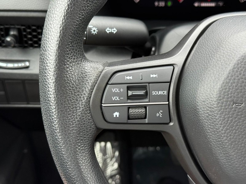 Honda CR-V Vehicle Full-screen Gallery Image 18