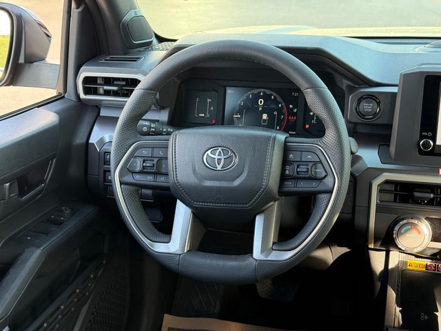 2025 Toyota Tacoma SR5 - Photo 10