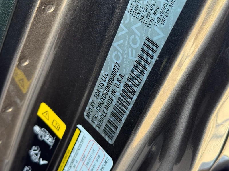 Jeep Wrangler Vehicle Full-screen Gallery Image 22