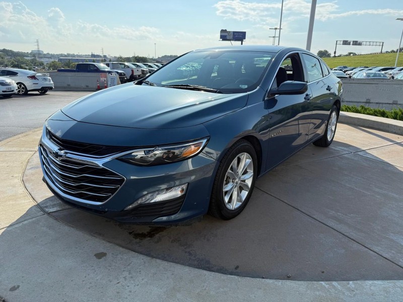 Chevrolet Malibu Vehicle Full-screen Gallery Image 10