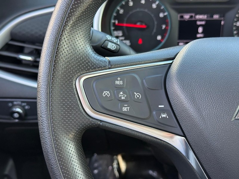 Chevrolet Malibu Vehicle Full-screen Gallery Image 20