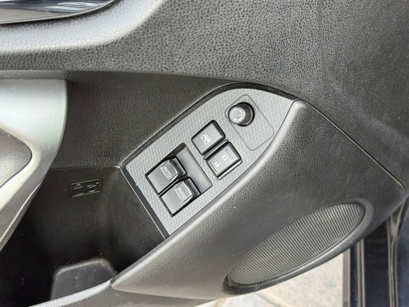 Scion FR-S Vehicle Full-screen Gallery Image 12