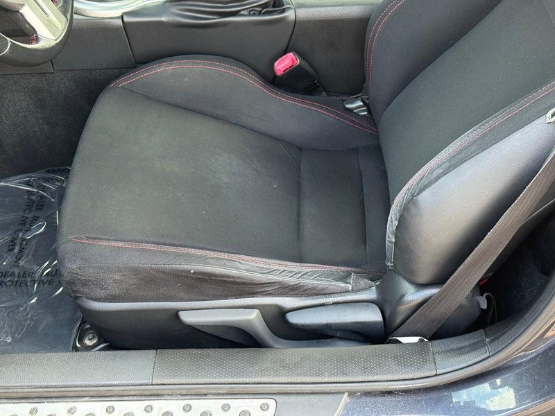 Scion FR-S Vehicle Full-screen Gallery Image 13