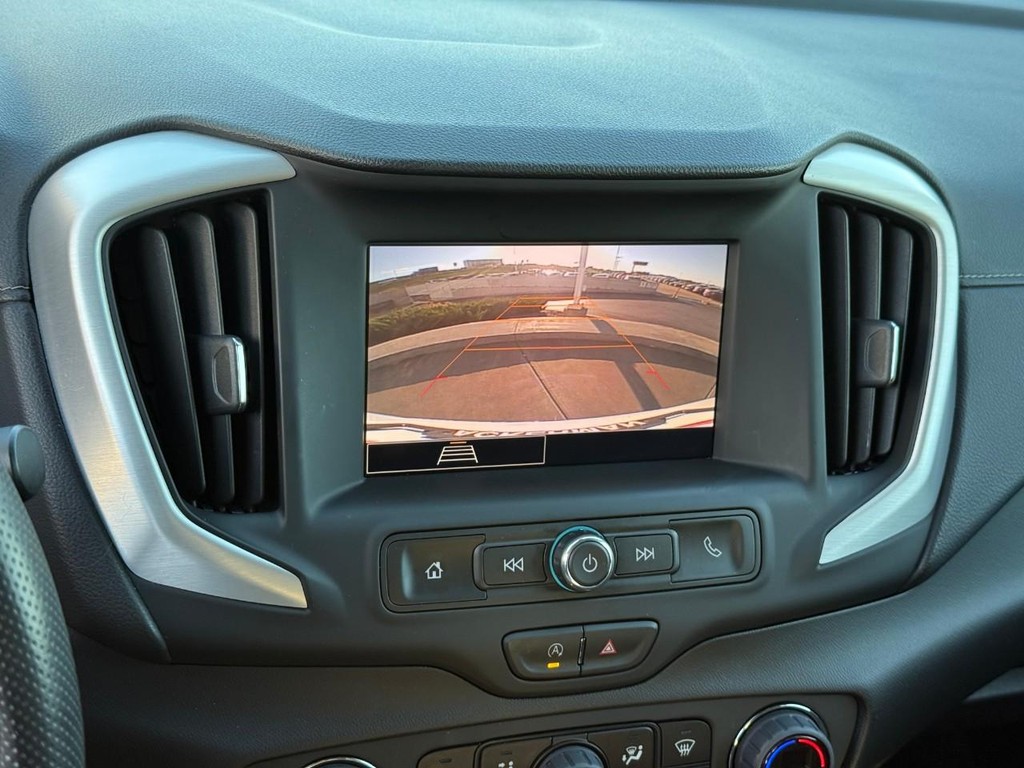 GMC Terrain Vehicle Full-screen Gallery Image 24