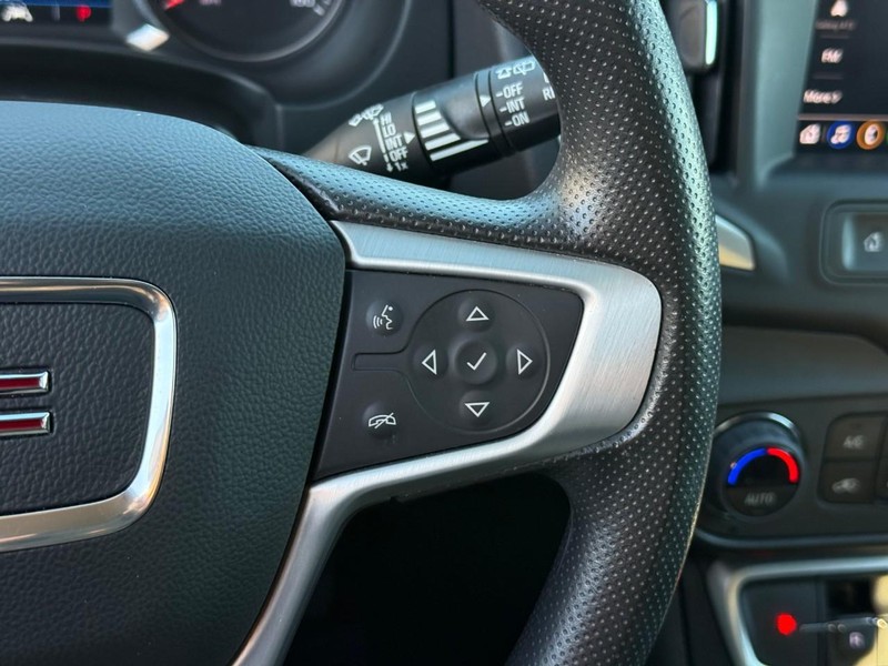 GMC Terrain Vehicle Full-screen Gallery Image 20