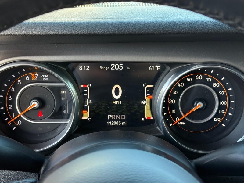 Jeep Wrangler Unlimited Vehicle Full-screen Gallery Image 21