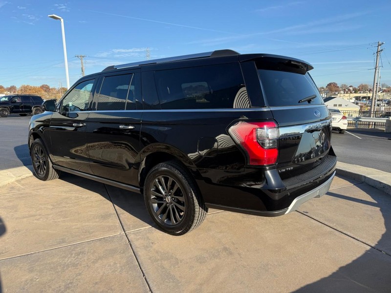 Ford Expedition Max Vehicle Full-screen Gallery Image 07