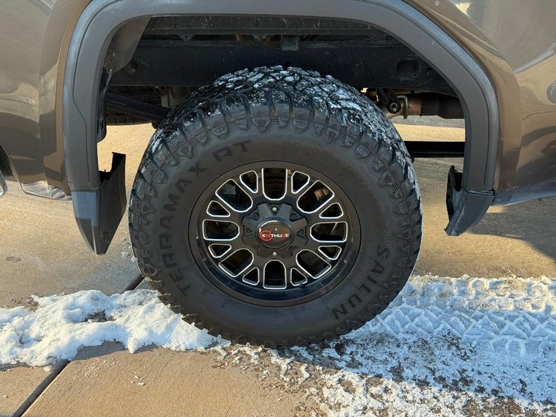 GMC Sierra 1500 Vehicle Full-screen Gallery Image 04