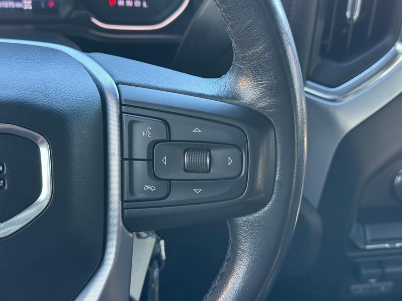 GMC Sierra 1500 Vehicle Full-screen Gallery Image 19