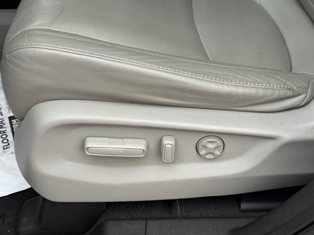 Honda Odyssey Vehicle Full-screen Gallery Image 19