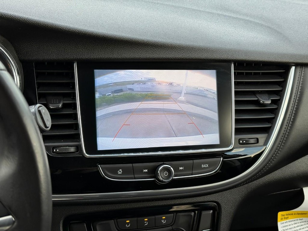 Buick Encore Vehicle Full-screen Gallery Image 24