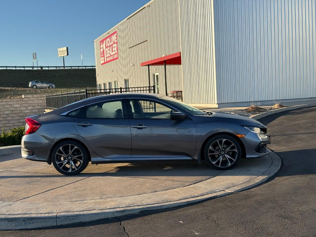 Honda Civic Sedan Vehicle Full-screen Gallery Image 02