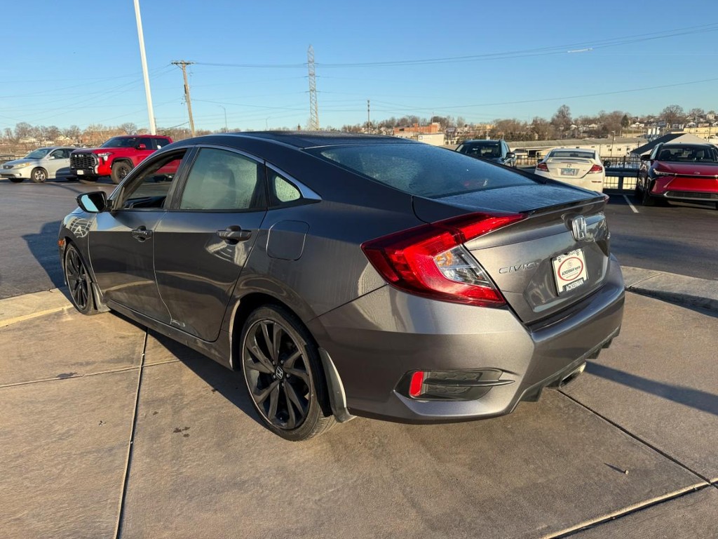 Honda Civic Sedan Vehicle Full-screen Gallery Image 08