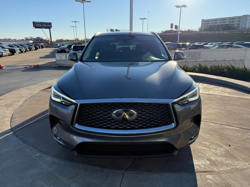 INFINITI QX50 Vehicle Full-screen Gallery Image 10