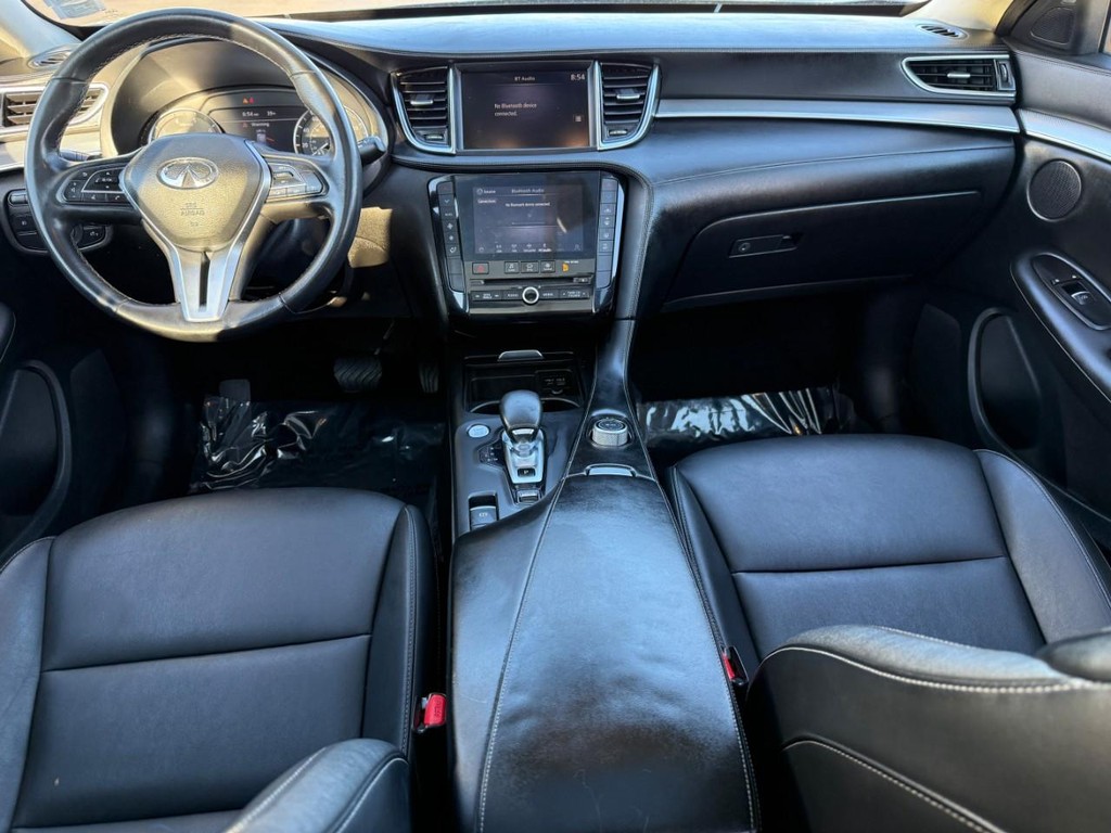 INFINITI QX50 Vehicle Full-screen Gallery Image 12