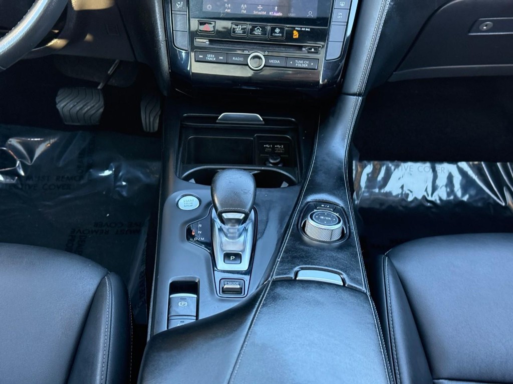 INFINITI QX50 Vehicle Full-screen Gallery Image 16