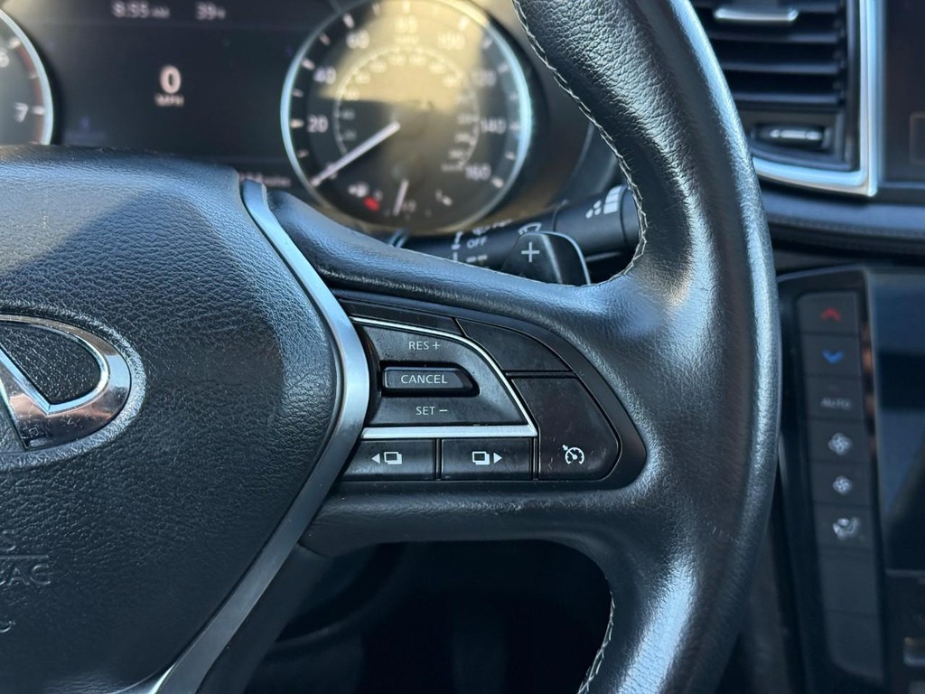 INFINITI QX50 Vehicle Full-screen Gallery Image 21