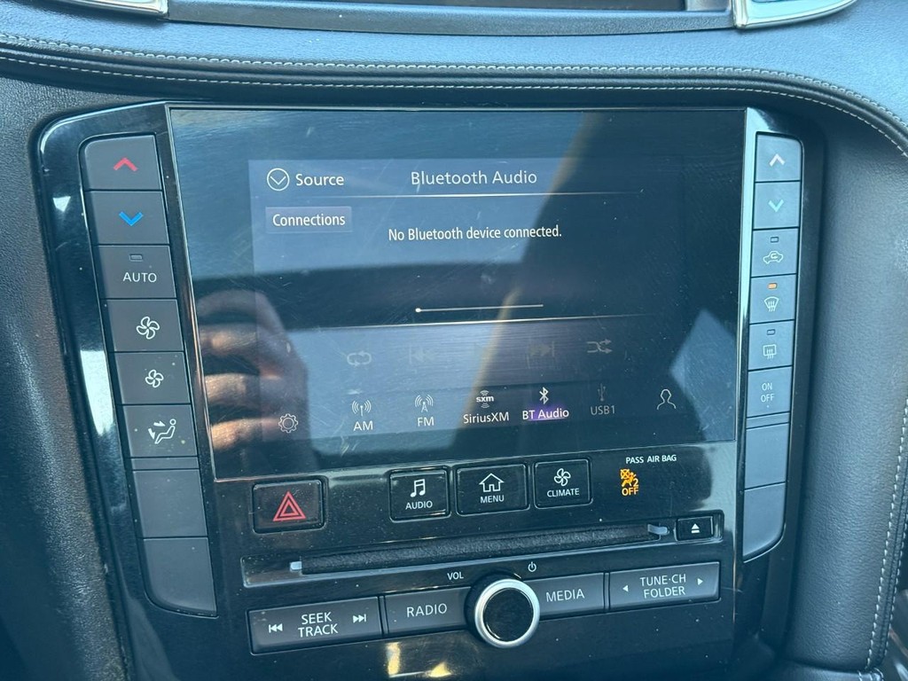 INFINITI QX50 Vehicle Full-screen Gallery Image 25