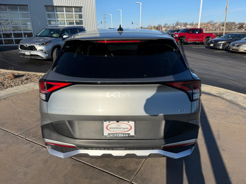 Kia Sportage Vehicle Full-screen Gallery Image 07