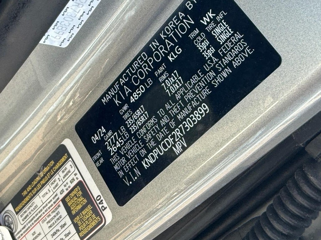 Kia Sportage Vehicle Full-screen Gallery Image 23