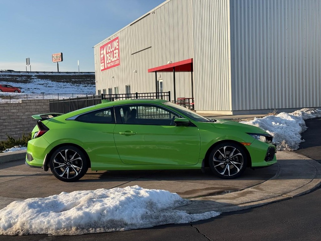 Honda Civic Coupe Vehicle Full-screen Gallery Image 02